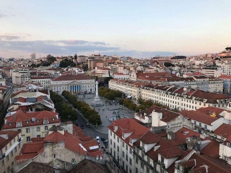 Essential Lisbon: Half-Day Tour - Language and Communication