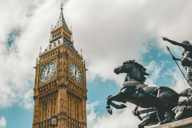 Essential London Audiotour - History and Anecdotes - Accessibility and Tour Features