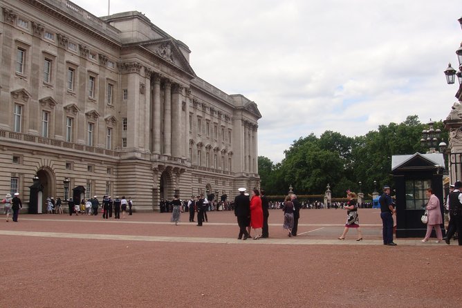 Essential London Full-Day Private Tour by Public Transport - Cancellation Policy