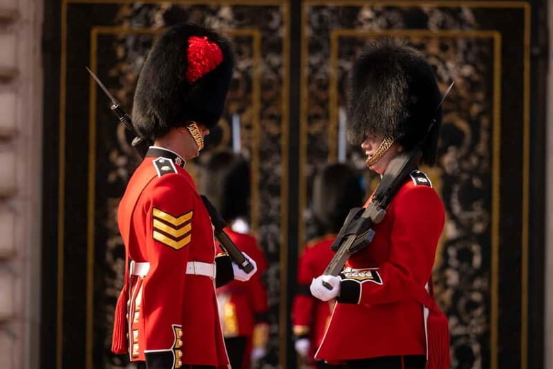 Essential London Introductory Tour with a Londoner - Good To Know