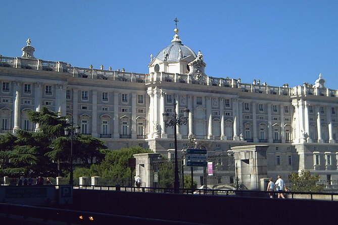 Essential Madrid at Afternoon: Royal Palace and Prado Museum - Tour Highlights and Attractions