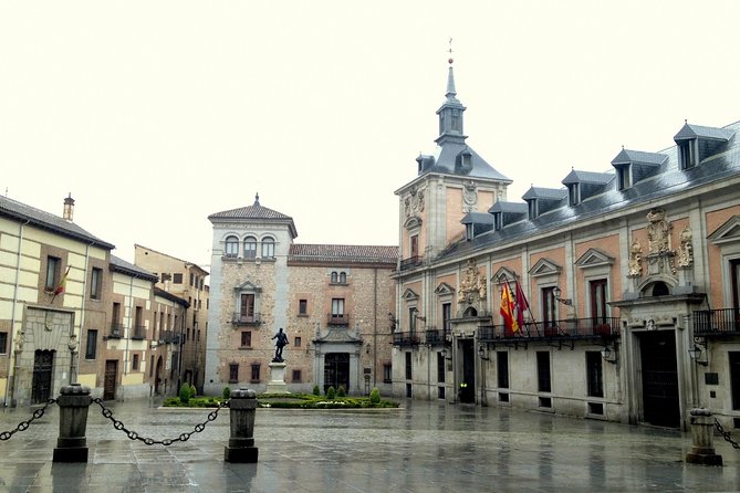 Essential Madrid - Private Tour - Background