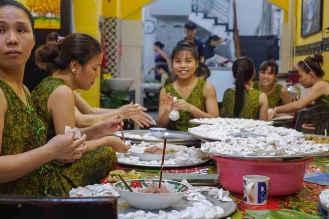 Essential Street Food Tour Of Hoi An - Must-Try Local Delicacies
