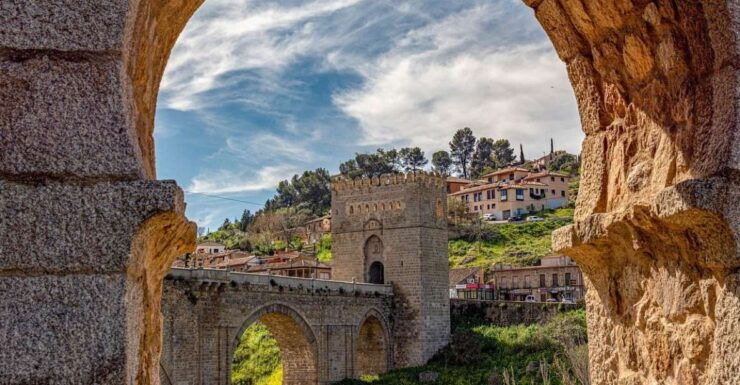 Essential Toledo With Monuments and Optional Legends Tour - Tour Highlights and Itinerary