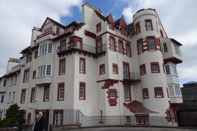 Essential Walking Tour of Edinburghs Old Town - Cancellation Policy