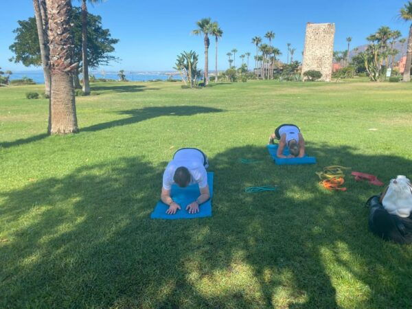 Estepona: 1 Hour of Premium Fitness Training With an Experienced Personal Trainer - Multilingual Instructor