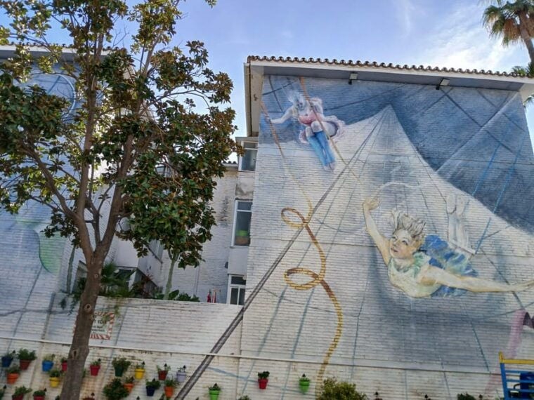 Estepona Art Murals and Tapas Walk With Local Guide - Guide Information