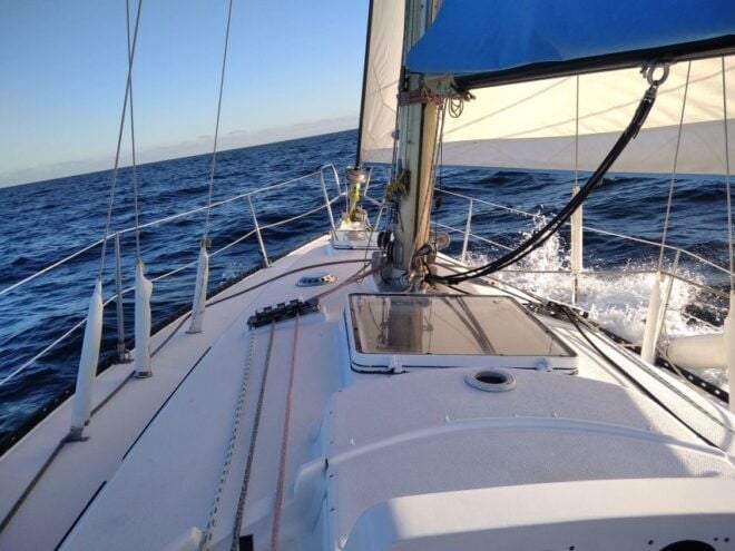 Estepona: Sailing Boat Rental With Drink & Picnic - Inclusions