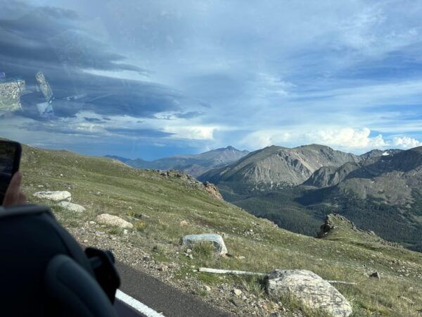 Estes Park: Rocky Mountains Trail Ridge Panoramic Bus Tour - Spotting Local Wildlife and Capturing Photos