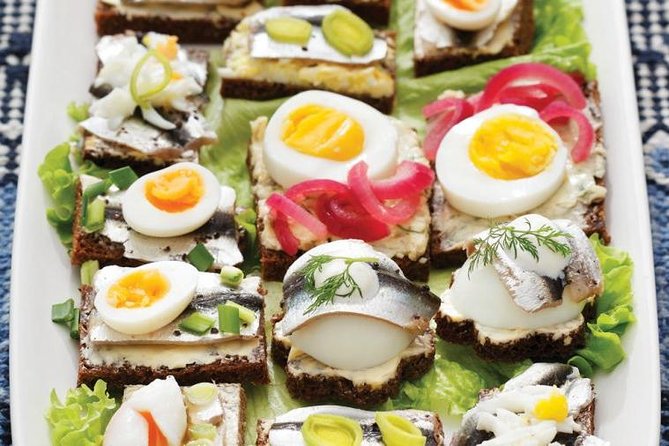 Estonian Food, Drinks and History Tour - Tour Overview