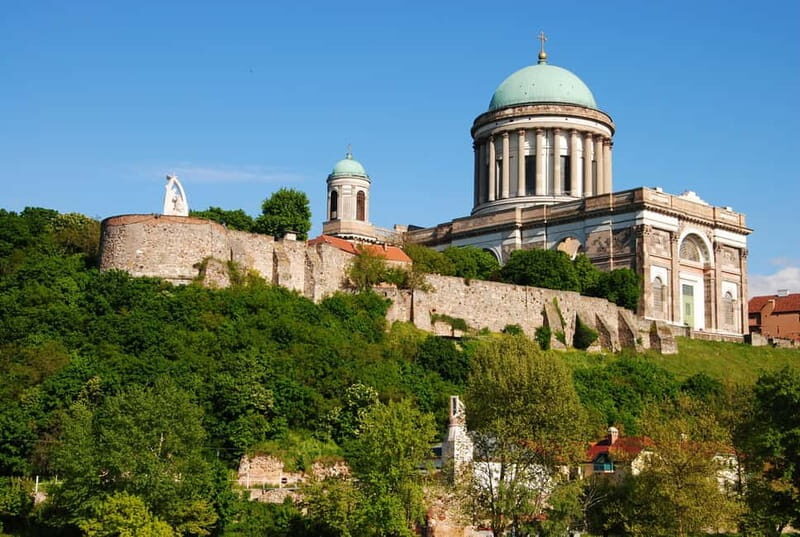 Esztergom: 1 - hour Sightseeing cruise - A Closer Look at the Esztergom Sightseeing Cruise