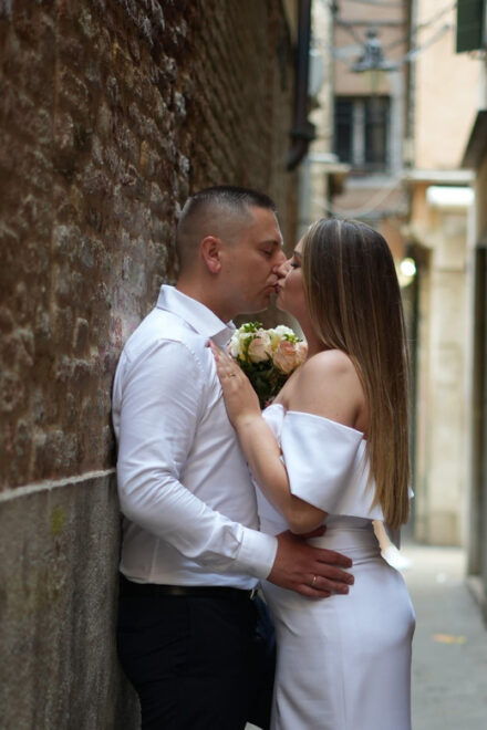 Eternal Love : Wedding Photoshoot in Rome - Experience Highlights