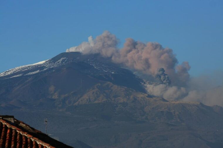 Etna and Silvestri Craters: Guided Tour and Liquor Tasting - Accessibility and Recommendations
