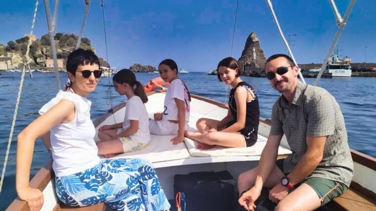 Etna Lava Flow 1992 Aci Trezza boat tour dinner family home - FAQ