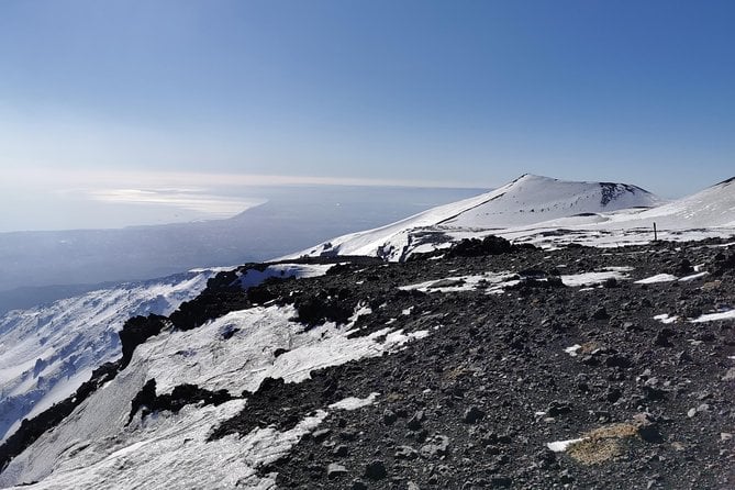 Etna: Winter Excursion to 3.000mt - Capturing Unforgettable Moments: Photography Tips for Your Etna Winter Excursion