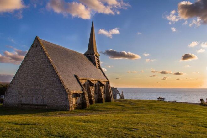 Etretat and Honfleur: Private Round Transfer From Le Havre - Tour Highlights