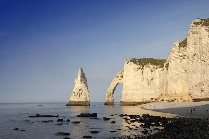 Etretat and Le Havre Private Day Trip From Paris - Learn About the Regions History and Its Influence on Artists and Writers