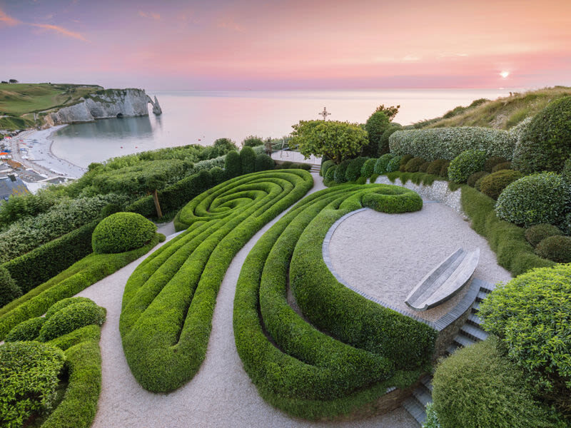 Étretat Cliffs & Honfleur Port Full-Day Tour with VIP Coach from Paris - Who will enjoy this day out?