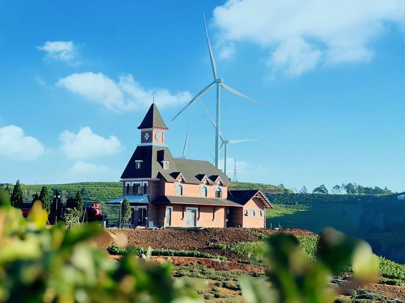 European Garden Da Lat Ticket - Weekend music and the pace of a visit