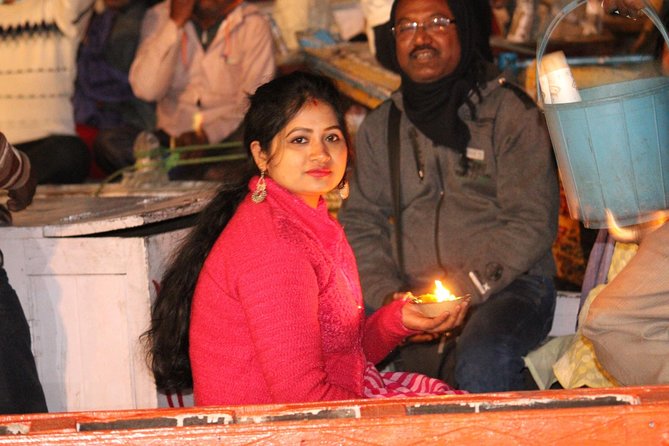 Evening Arti Ceremony - the Light Performance on the Bank of Ganges in Varanasi - Directions