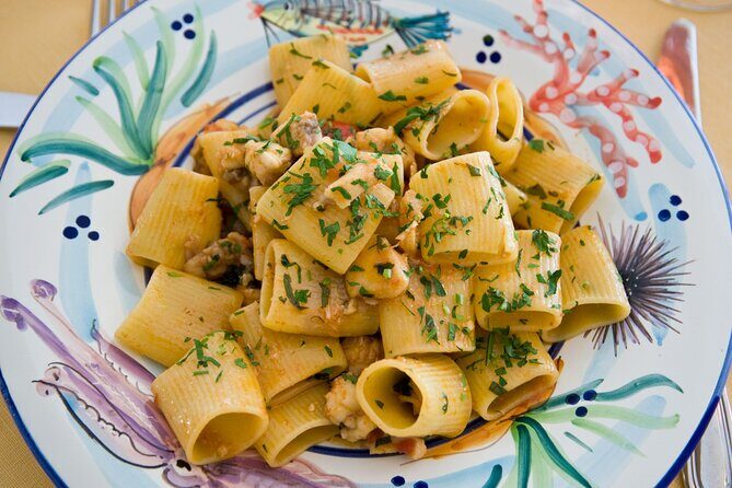 Evening Boat Tour with Dinner Experience - Good To Know