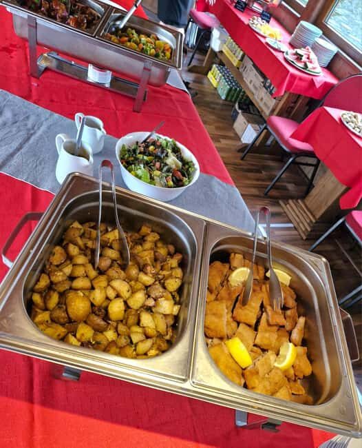 Evening cruise through Prague with buffet dinner - FAQ