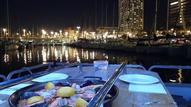 Evening Cruise with Dinner and Drinks in Barcelona - What to know before you book