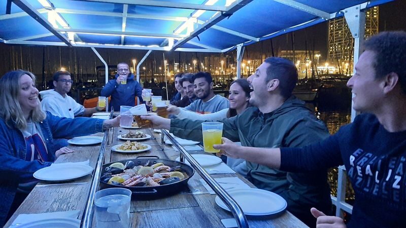 Evening Cruise with Dinner and Drinks in Barcelona - Paella and drinks onboard