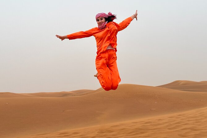 Evening Desert Safari Tour With BBQ Dinner and Live Show in Dubai - Tips for a Memorable Experience