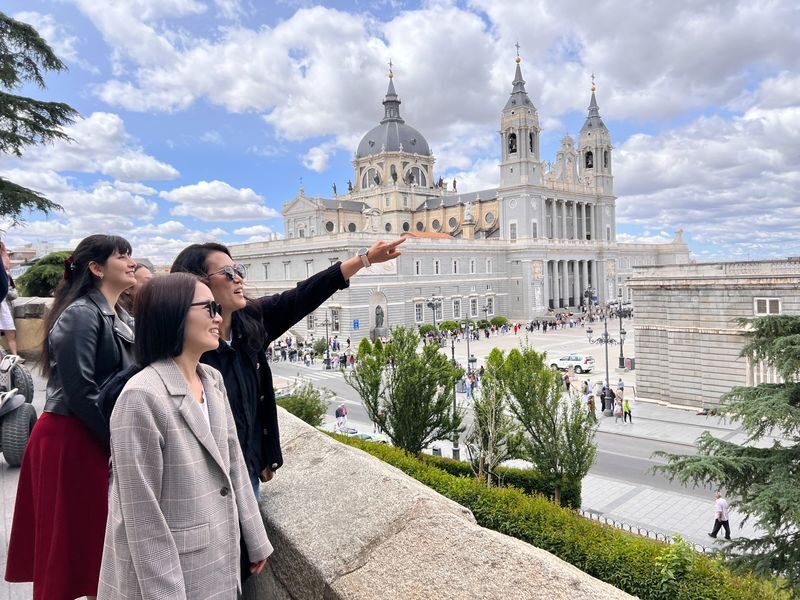 Evening Madrid Walking Tour - Plaza de la Villa: a quieter civic corner