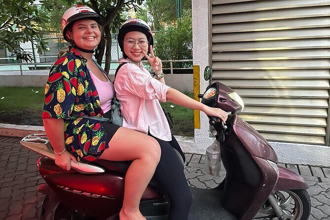 Evening Saigon Street Food Tour on Scooter - A Deep Dive Into the Evening Saigon Street Food Scooter Tour