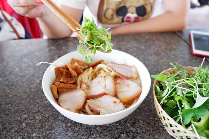 Evening Walking Food Tour in Hoi An - Tour Guide Emma