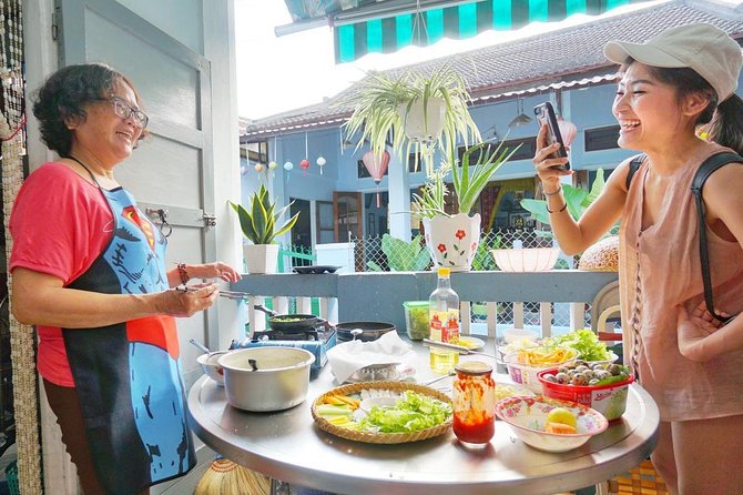 Evening Walking Food Tour in Hoi An - Tasty Food and Memorable Activities