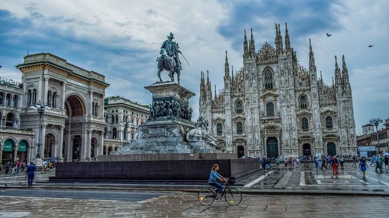 Evening walking tour in Milan - Meeting at Sforzesco Castle’s Filarete Tower