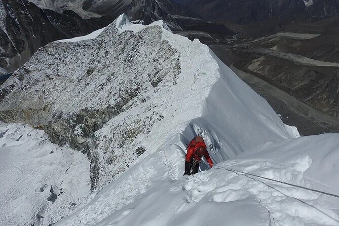 Everest 3 Peak Climb Mera Peak Island Peak and Lobuche East Peak - Good To Know