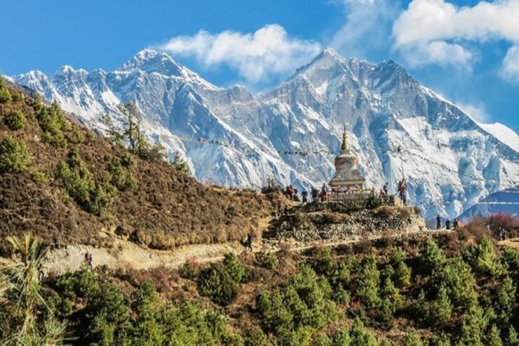 Everest Base Camp: a Short Trek - Trekking to Everest Base Camp