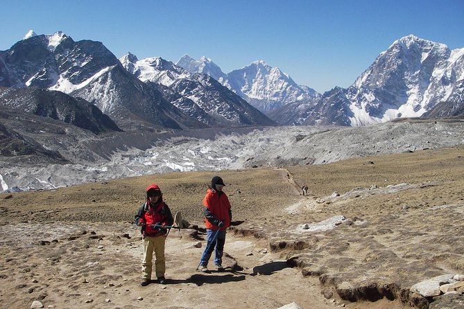 Everest Base Camp - Cho La Pass - Gokyo Trek - Accommodation and Facilities