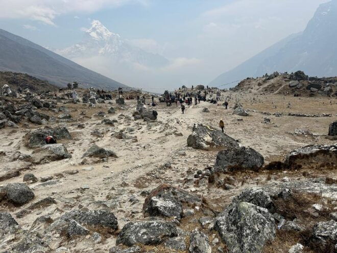 Everest Base Camp Trek 11 Days - Group Size and Experience