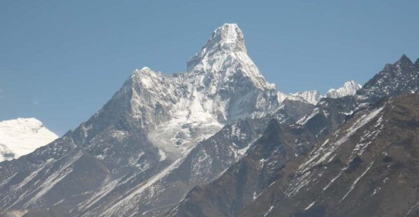 EVEREST BASE CAMP TREK-12 DAYS - Break Down