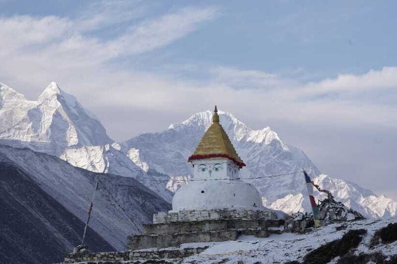 Everest Base Camp Trek - 12 Days Guided Trek - The Experience of Guides and Porters
