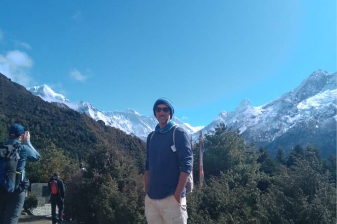 Everest Base Camp Trek for Beginners: 11-Day Itinerary - Day 2: Fly to Lukla and Trek to Phakding