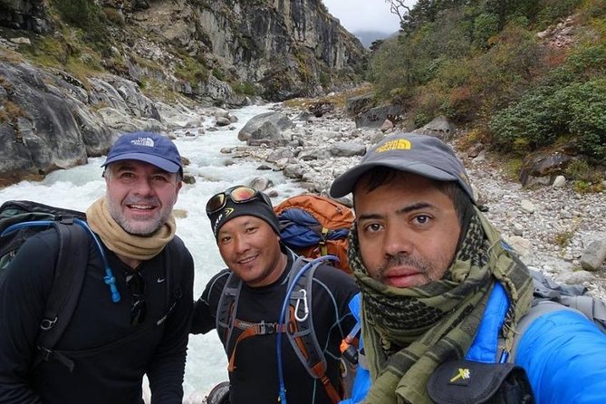 Everest Base Camp Trek With Local Expert Sherpa Guide - Highlights and Scenic Views Along the Trek