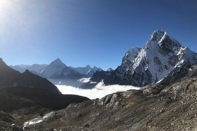 Everest Gokyo Trek Multi Day Private Tour With Pickup - Overview of the Everest Gokyo Trek