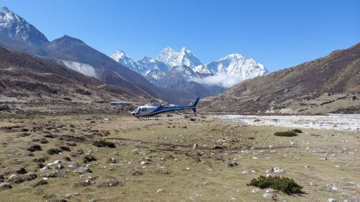 Everest Helicopter Landing Tour - Experience and Itinerary