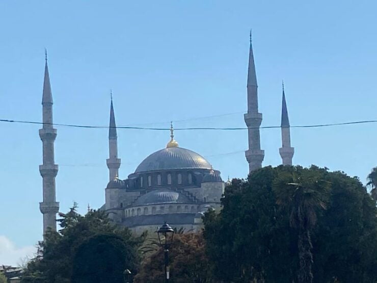 Every Saturday Daily Excursion ( French Speaking Guide ) - Key Points