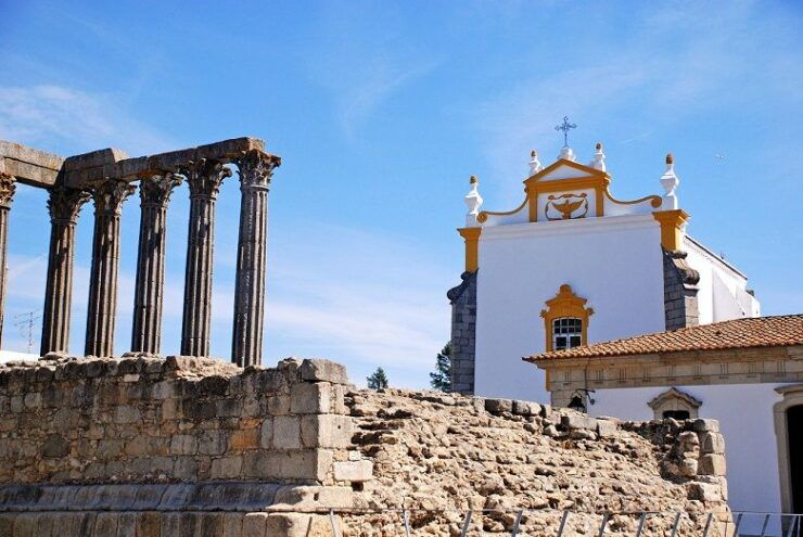Evora and Monsaraz Private Tours From Lisbon - Tour Details