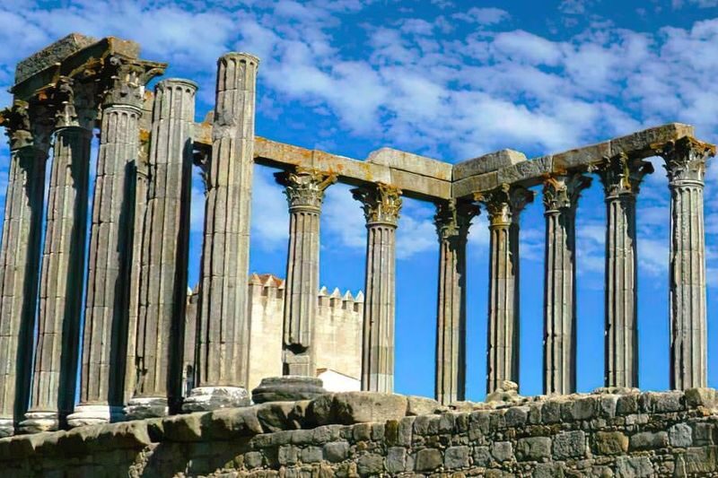 Evora and Monsaraz Village Day Tour from Lisbon with Wine Tasting - Leaving Lisbon for Alentejo