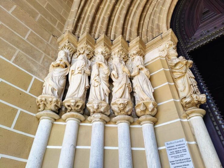 Évora: Christian Heritage Private Walking Tour - Duration and Itinerary Details