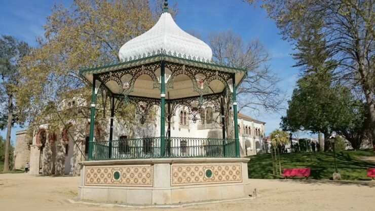 Évora: City Highlights Private Walking Tour - Tour Details