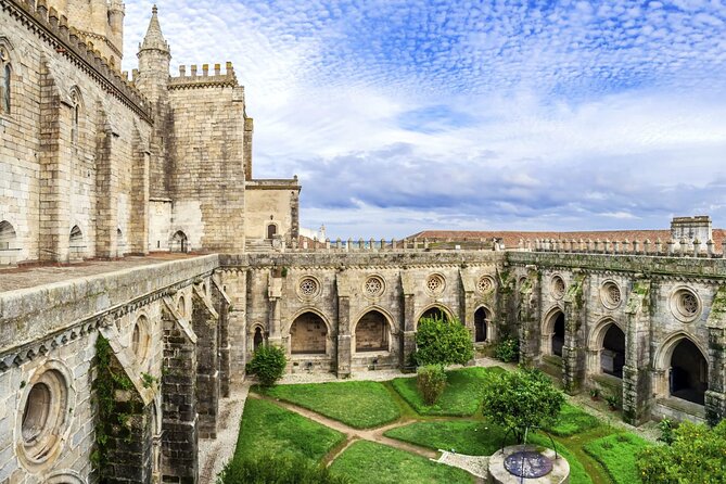 Évora (Cork & Wine) Private Tour - Visits to Winery and Cork Center